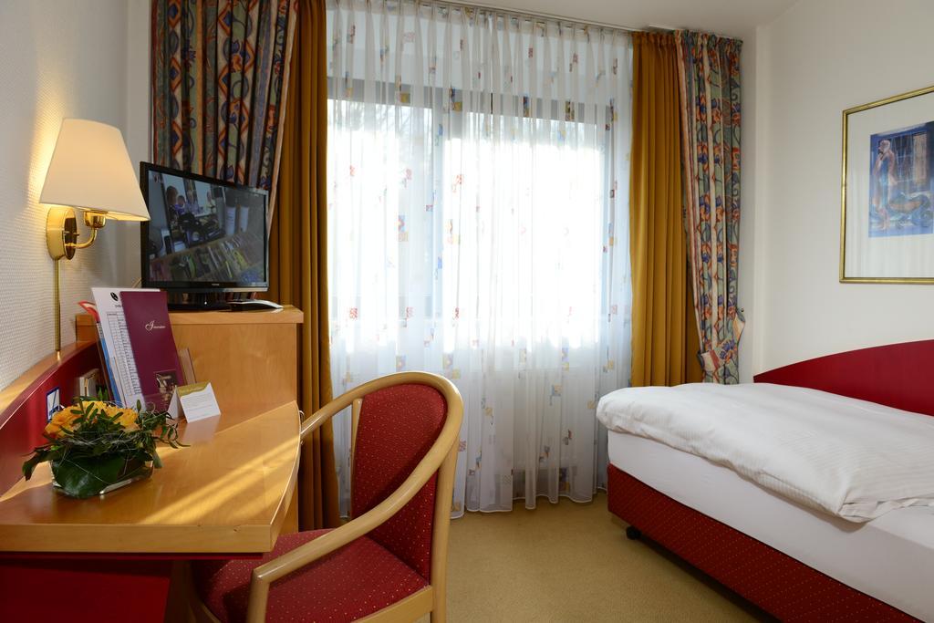 Hotel Spiegel Köln Eksteriør billede